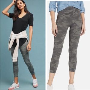 Spanx‎ Look At Me Now Cropped Seamless Legging Desert Camo Medium